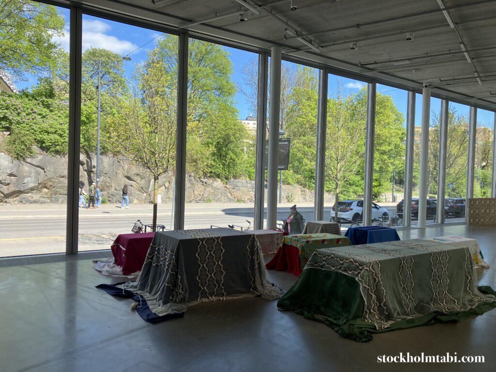 Bonniers konsthallの現代アートと広々した窓