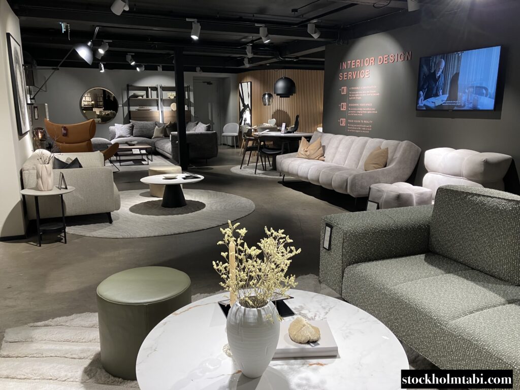 グレー系のBoConceptの店内
