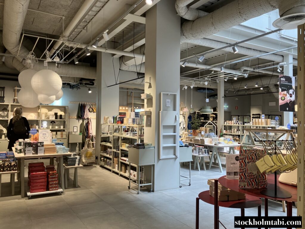 広々としたDesigntorgetの店内