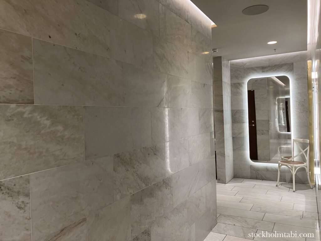 NKデパートのトイレ内