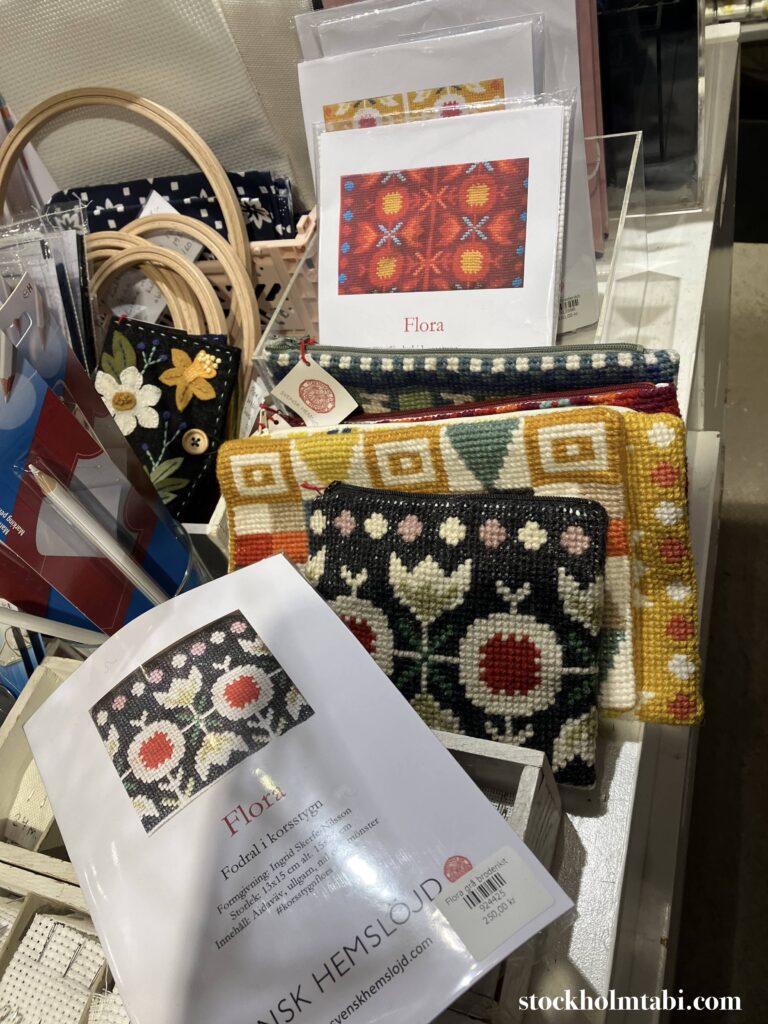 Svensk Hemslöjdの刺繍キット