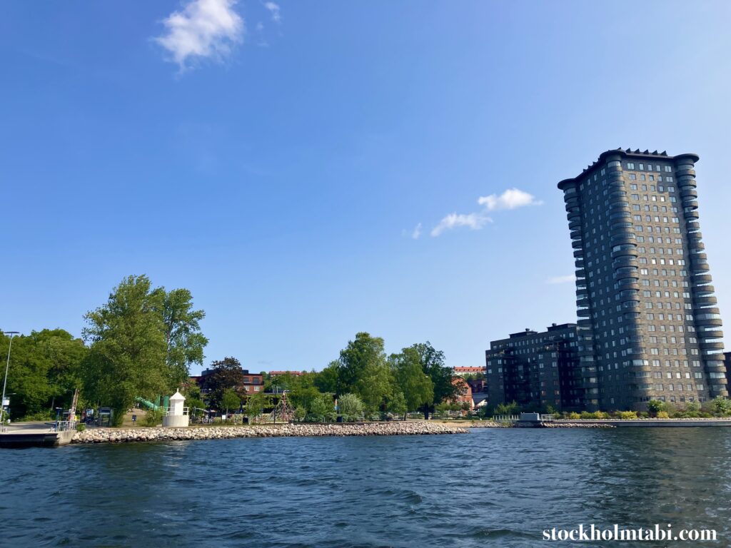 海から見たLidingö島