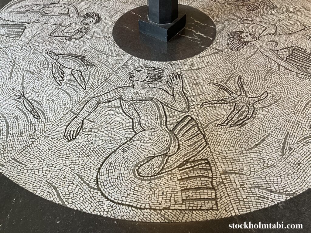 ミレスゴーデンのダイニングルームのモザイク画