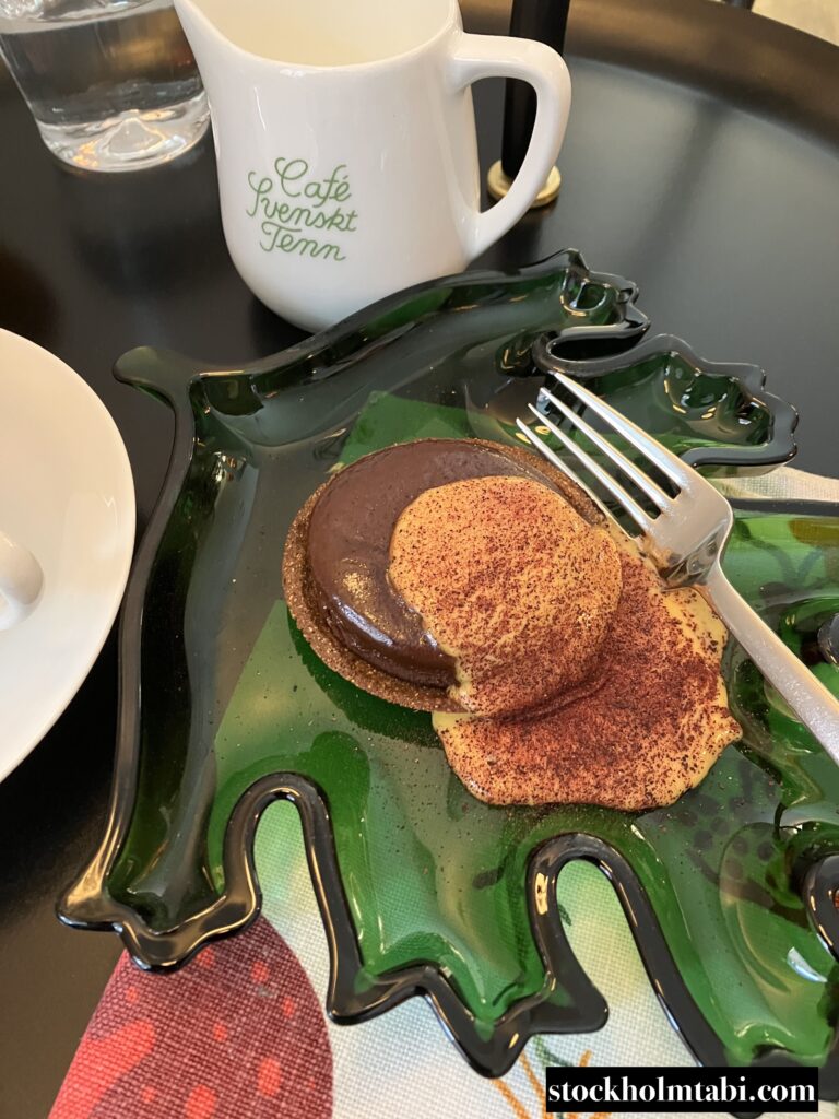 Svenskt Tennの栗のケーキ