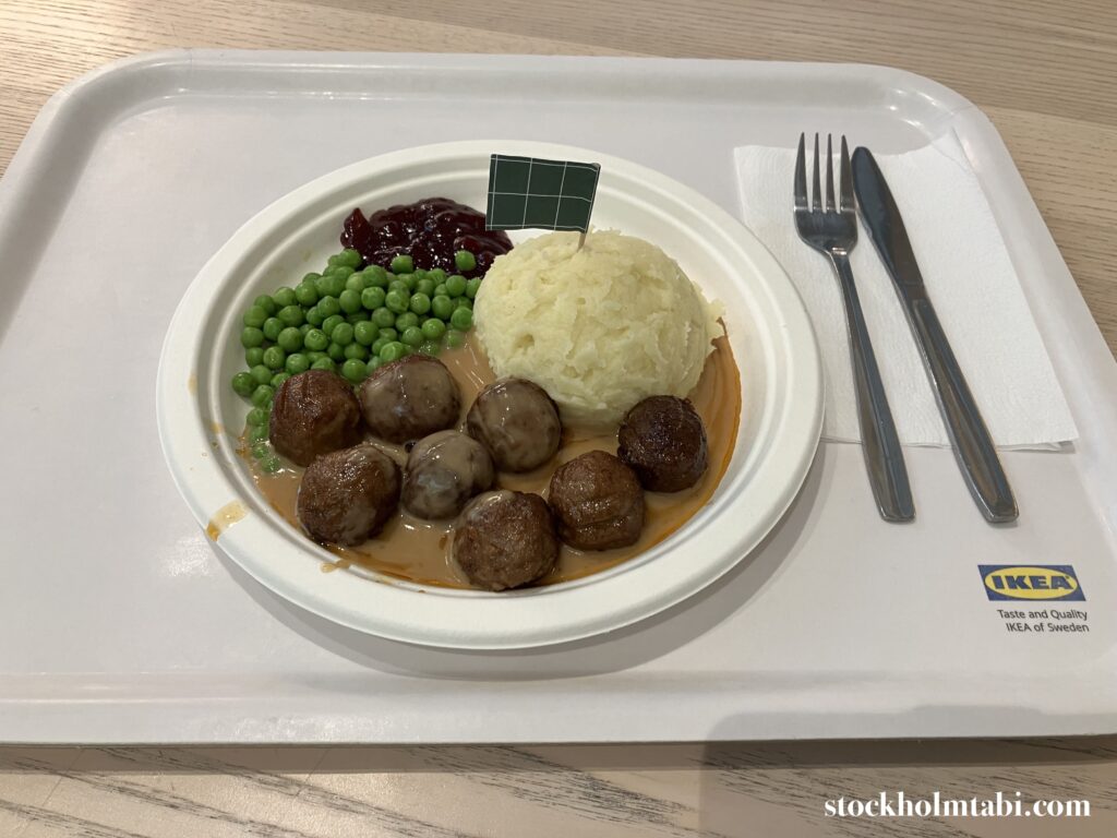ストックホルムのIKEAカフェのミートボール