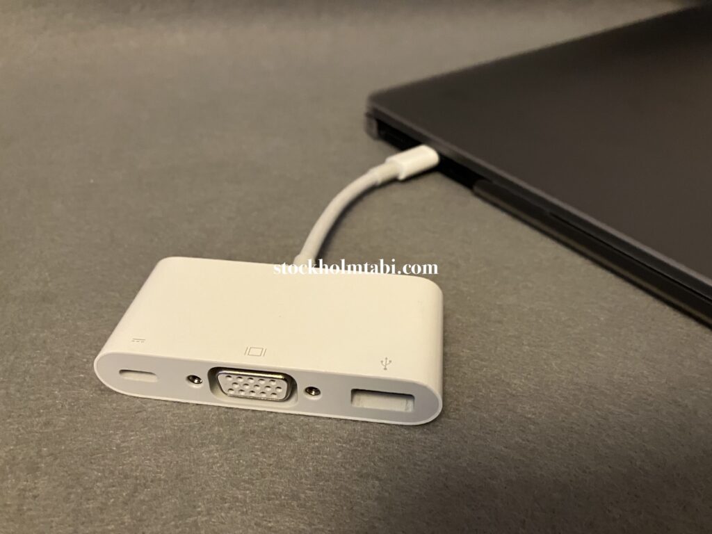 Macに繋いだアダプター