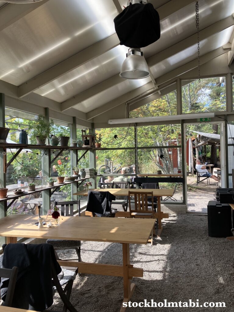 明るいKafé Källtorpの店内席