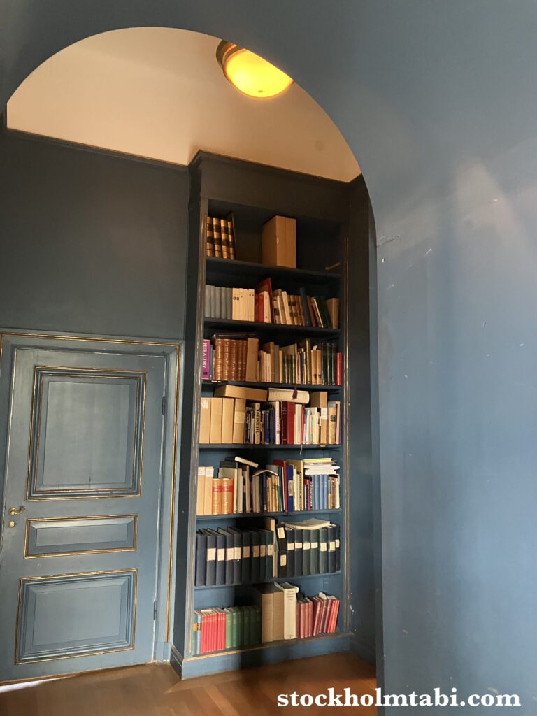 貴族の館の室内