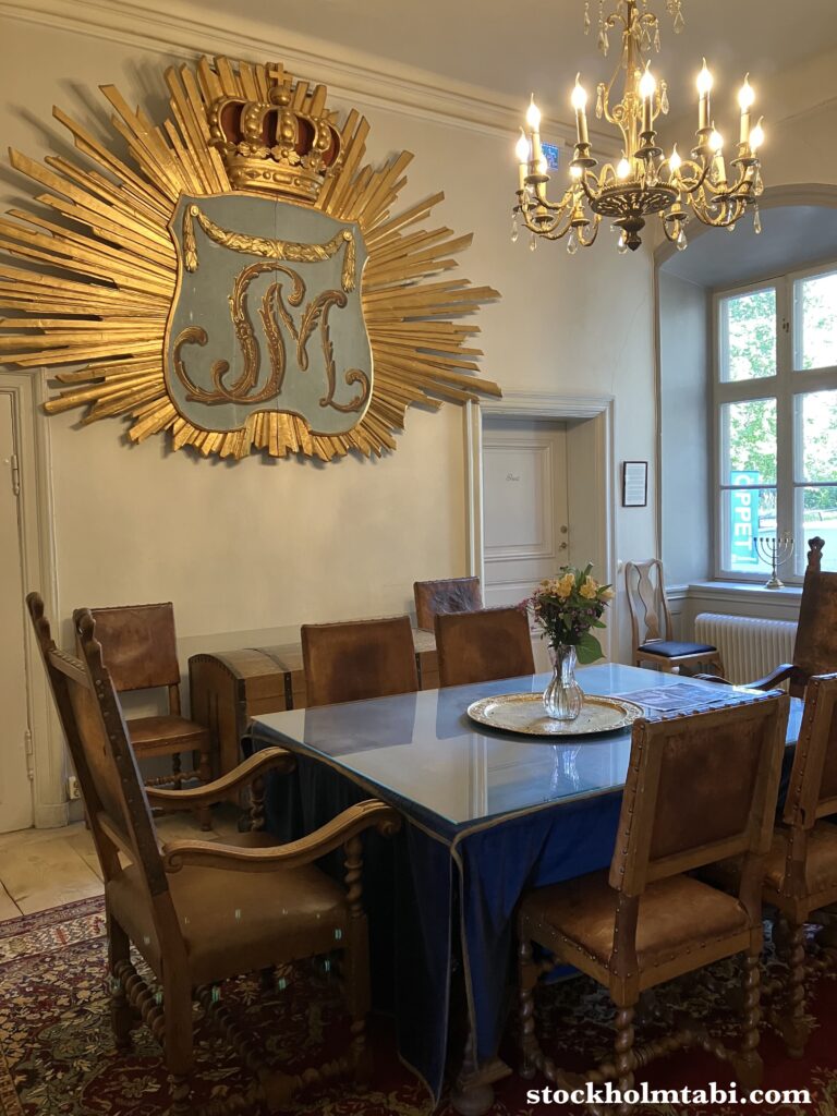 Edesbergs Slottのゴールドのモノグラム