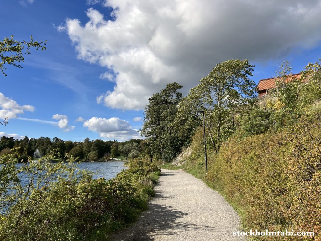 Edsvikens Gelateria近くの散歩道
