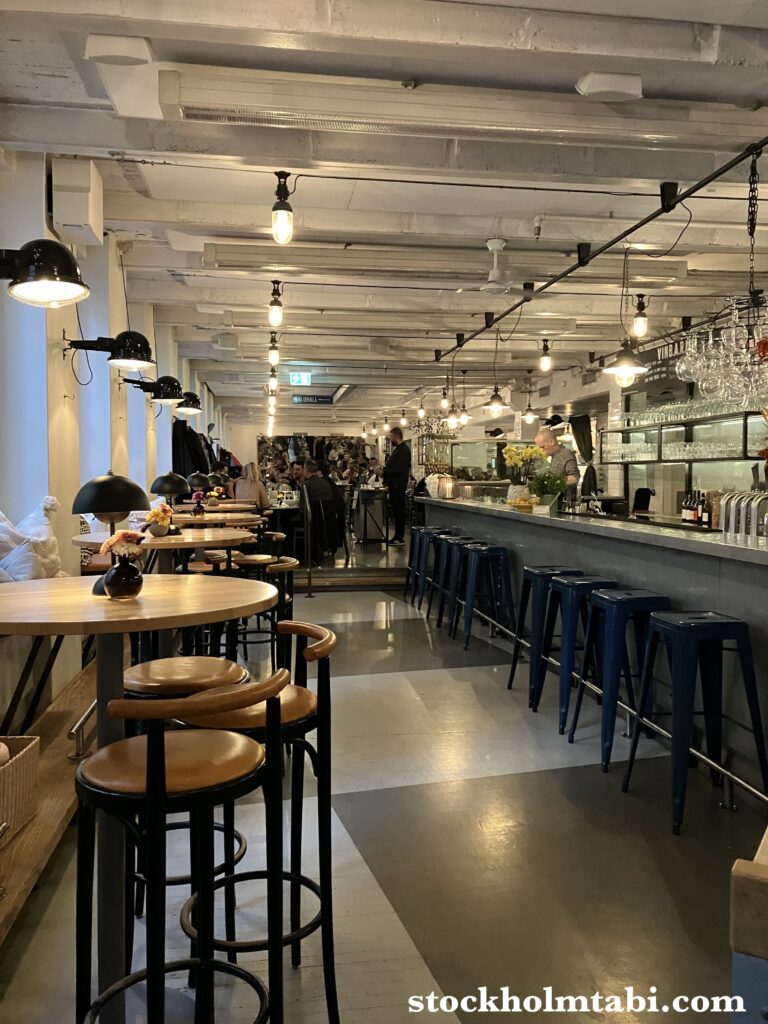 レストランB.A.R.のバーカウンター