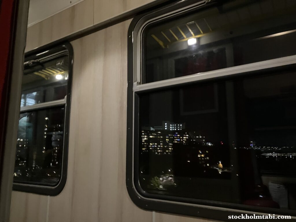 スウェーデンの鉄道Snälltågetの窓