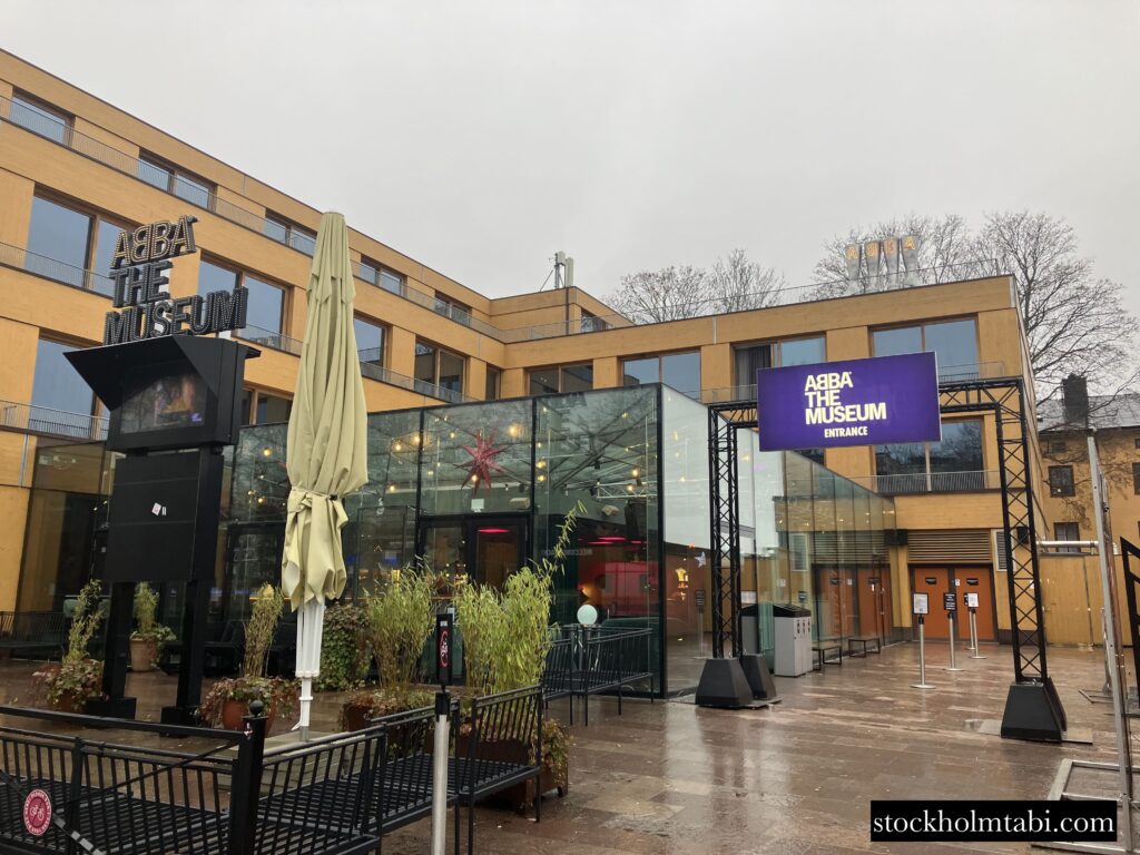 ABBAミュージアムのエントランス