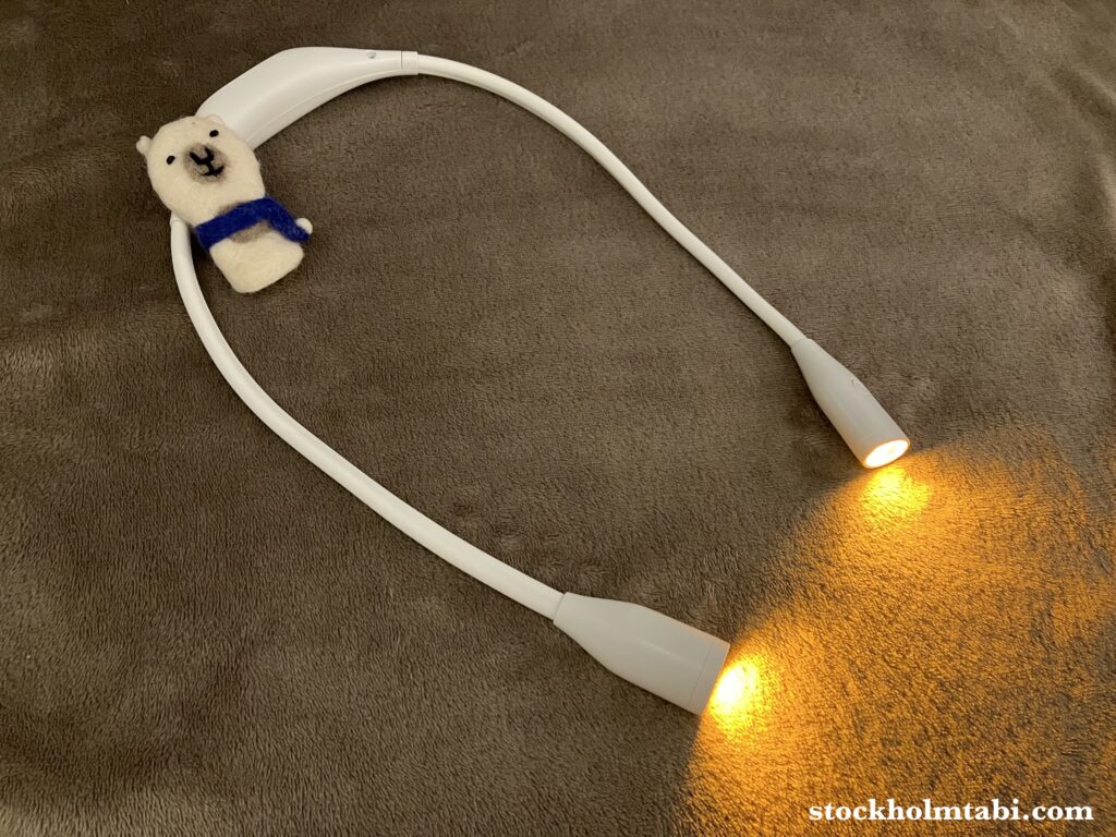 オレンジ色のネックライト