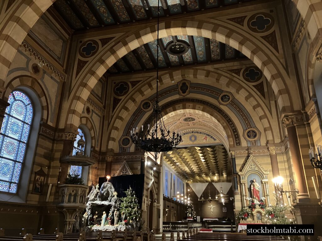 Katolska domkyrkanの豪華な内部