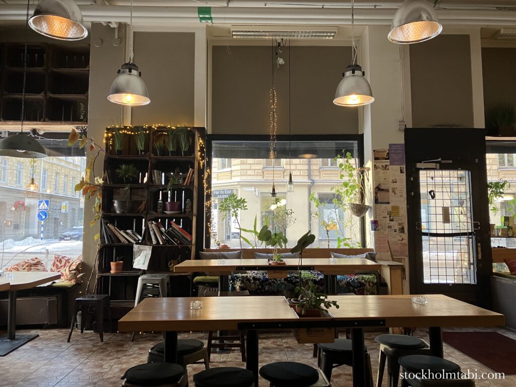ストックホルムのベジタリアンレストランOrganicoの店内