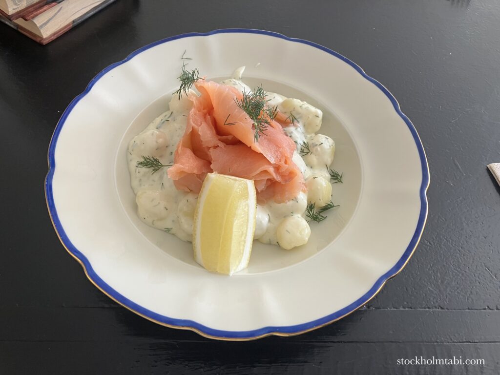 Wira Brukのサーモンランチ