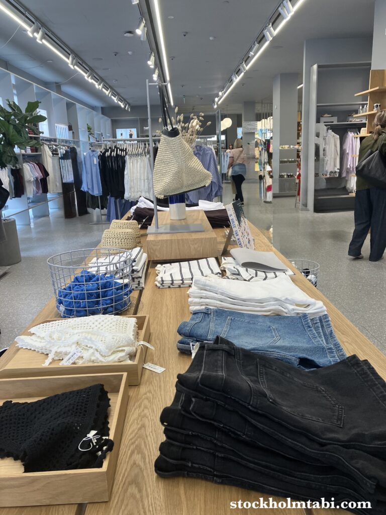 ARKETの店内