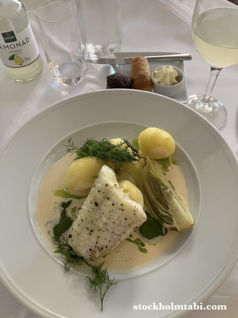ウプサラのレストランDomtrappkällarenの魚料理