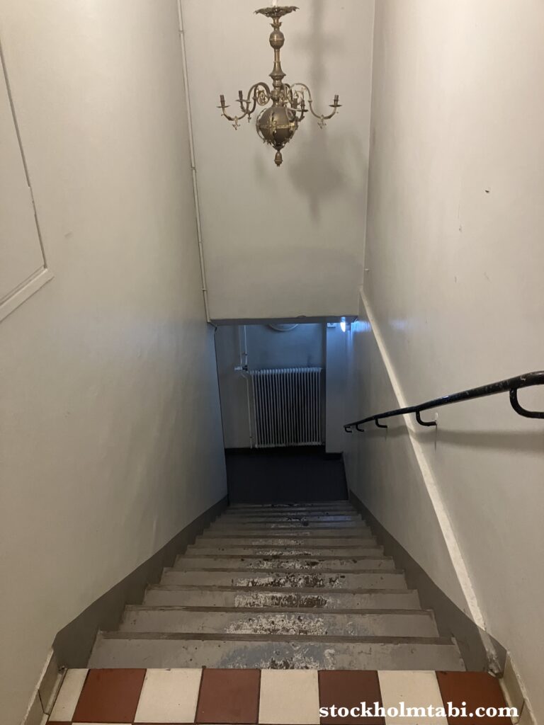 Västgöta nationの地下への階段