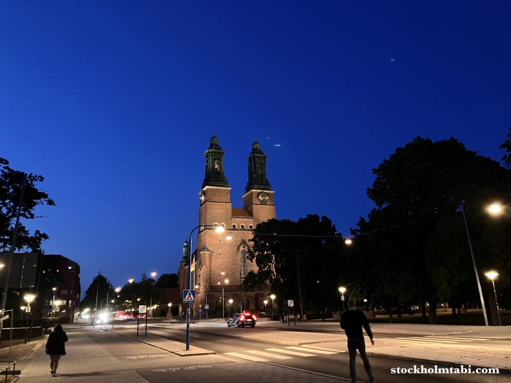 Eskilstuna（エスキルストゥーナ）の夜の教会
