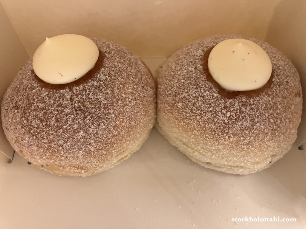 Lillebrors bageriのクリームパン